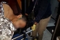 hombre herido ambulancia paramedico